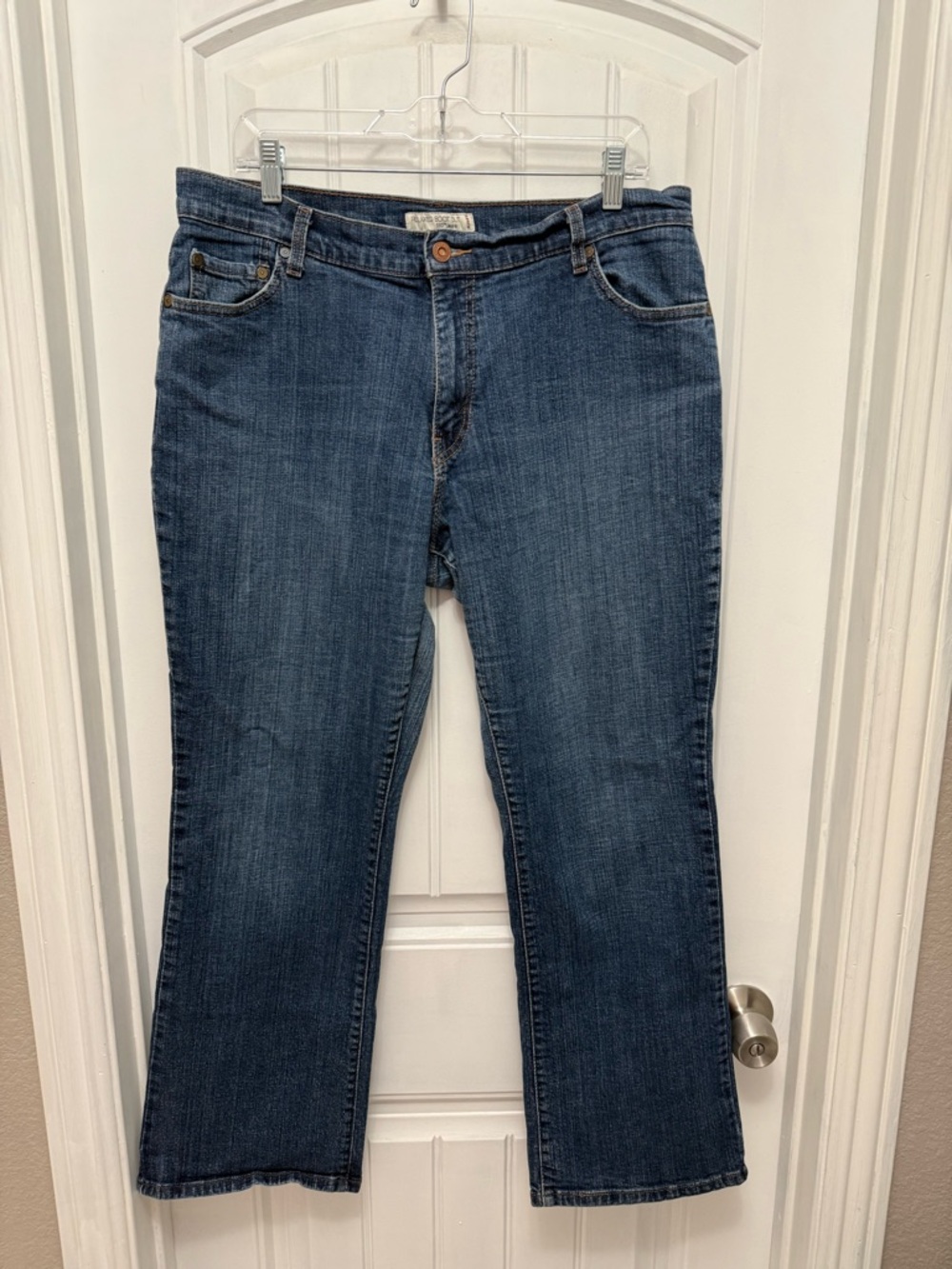 Levi's 515 Bootcut Women's 16M Short Blue Denim Jeans Mid Rise (36-1)
